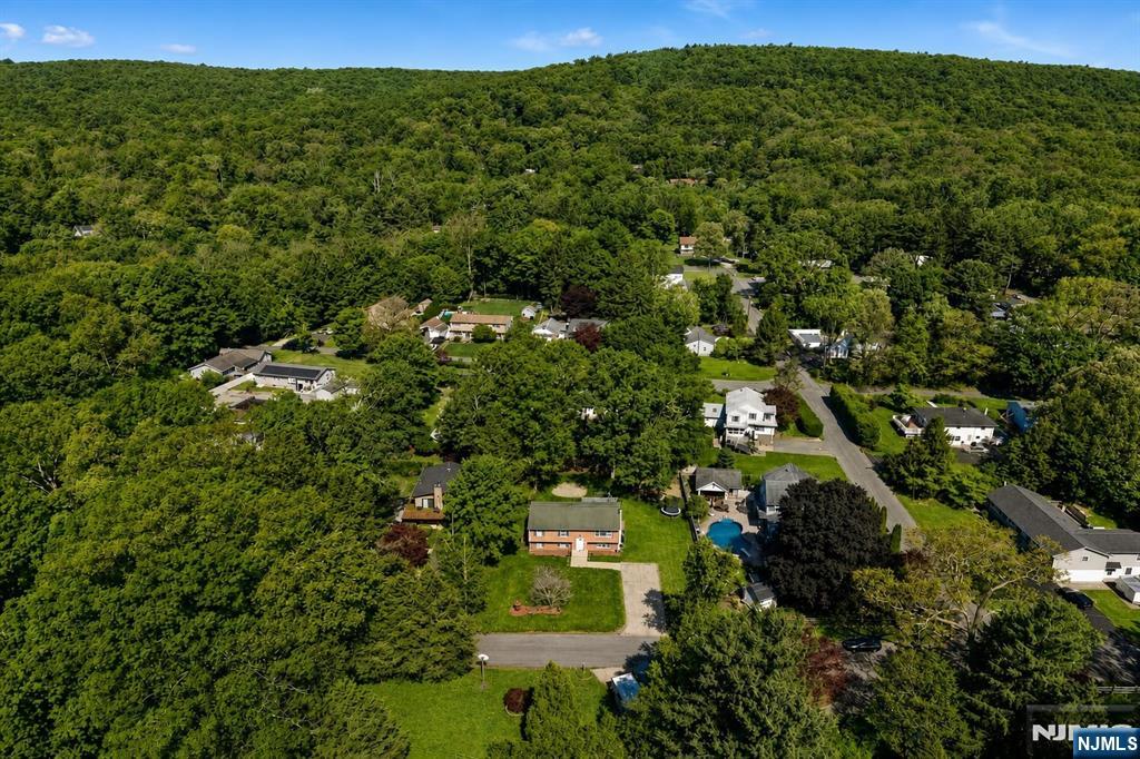 12 River Road Oak Ridge, NJ 07438 - Photo 26 of 36