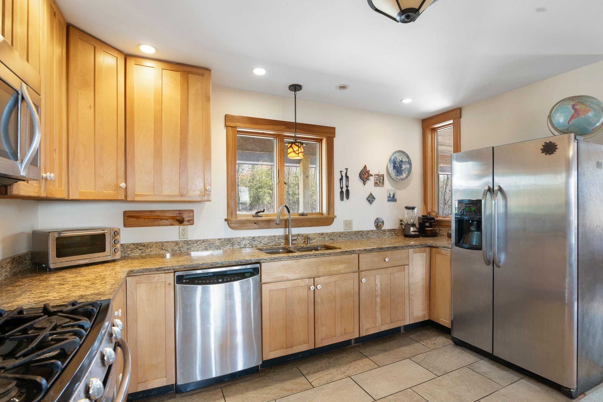 266 Ursa Ridge Road Brattleboro, VT 05301 - Photo 6 of 60