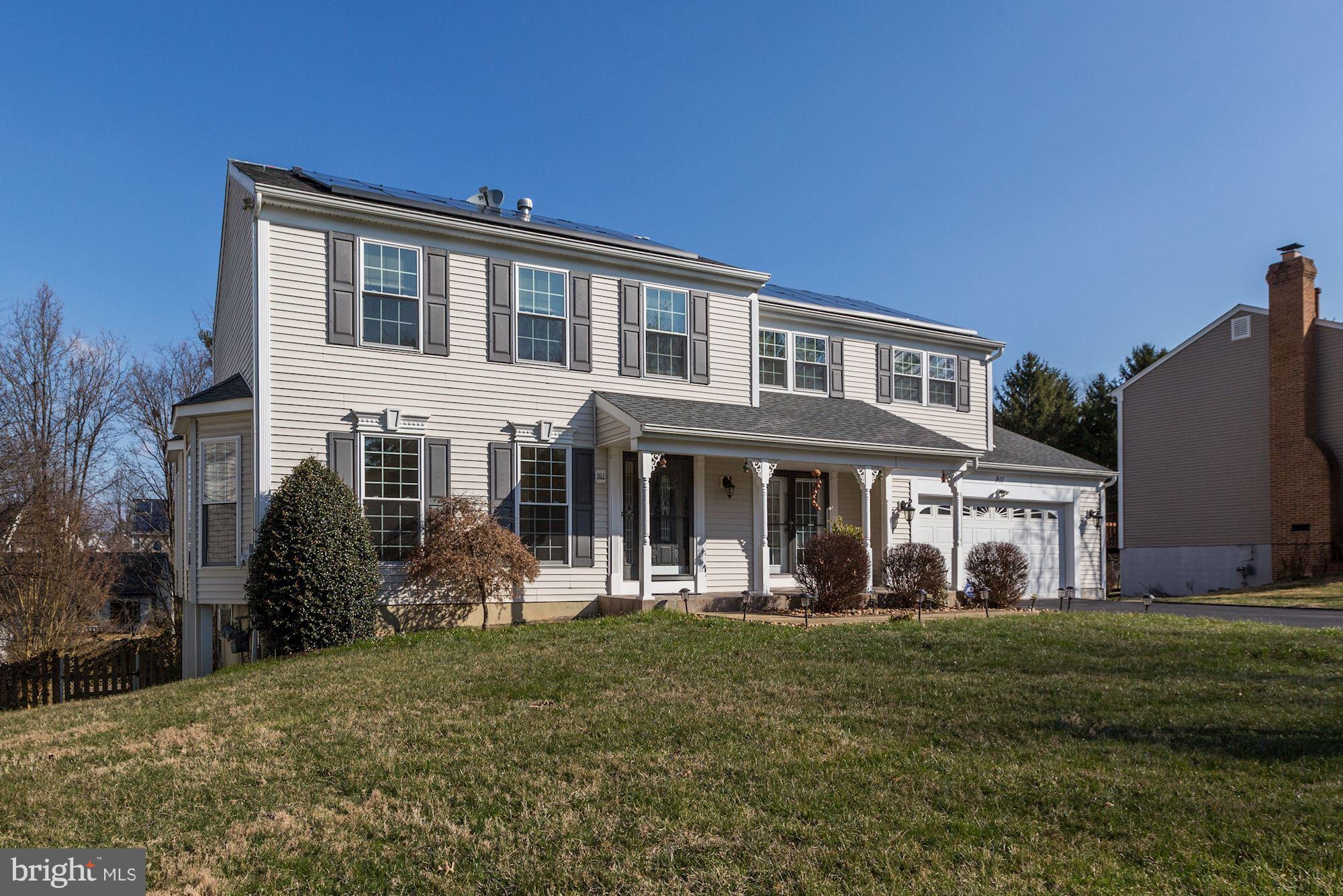 911 Pointer Ridge Drive Gaithersburg, MD 20878 - Photo 2 of 30 Exterior (General)