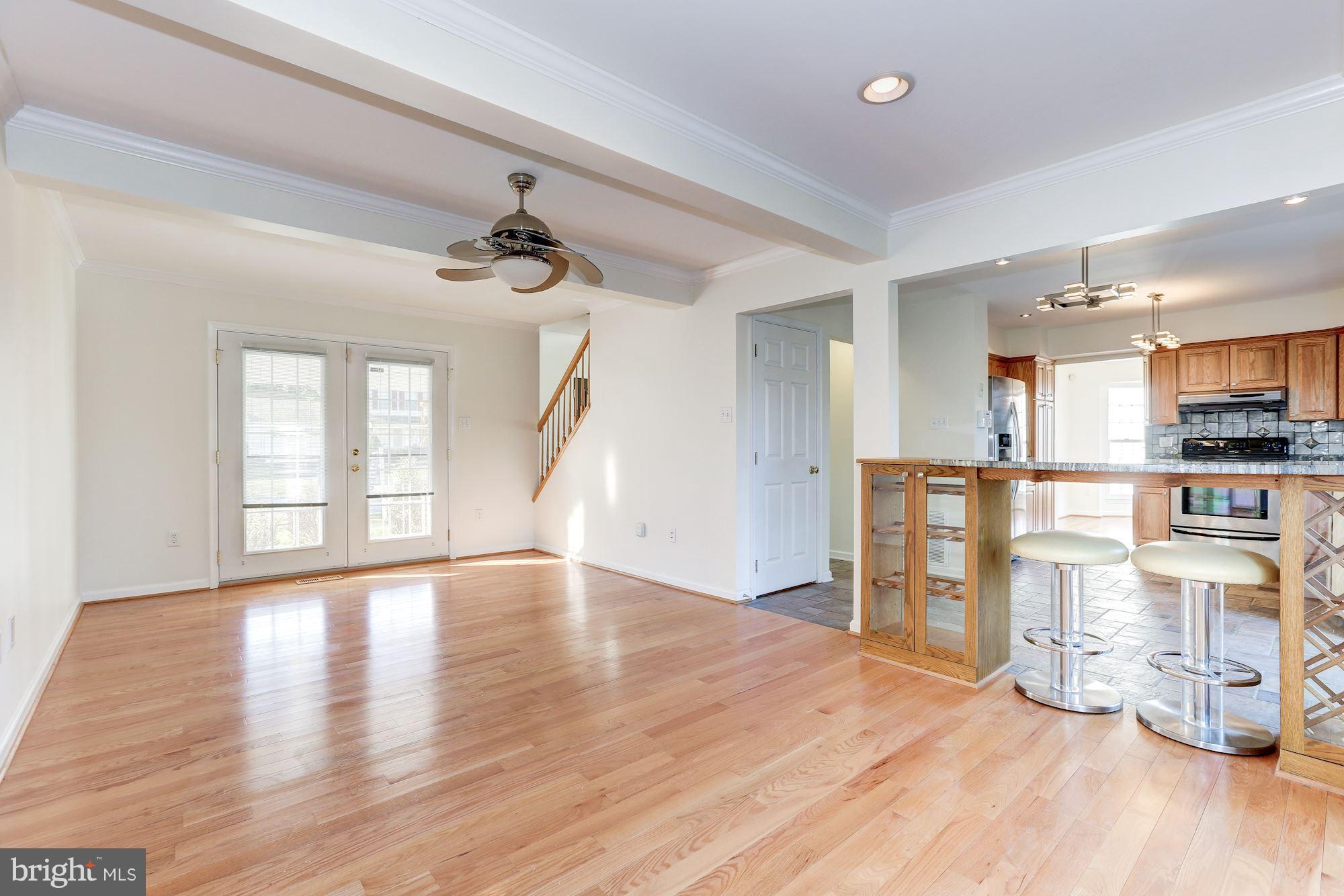 911 Pointer Ridge Drive Gaithersburg, MD 20878 - Photo 13 of 30 Family Room