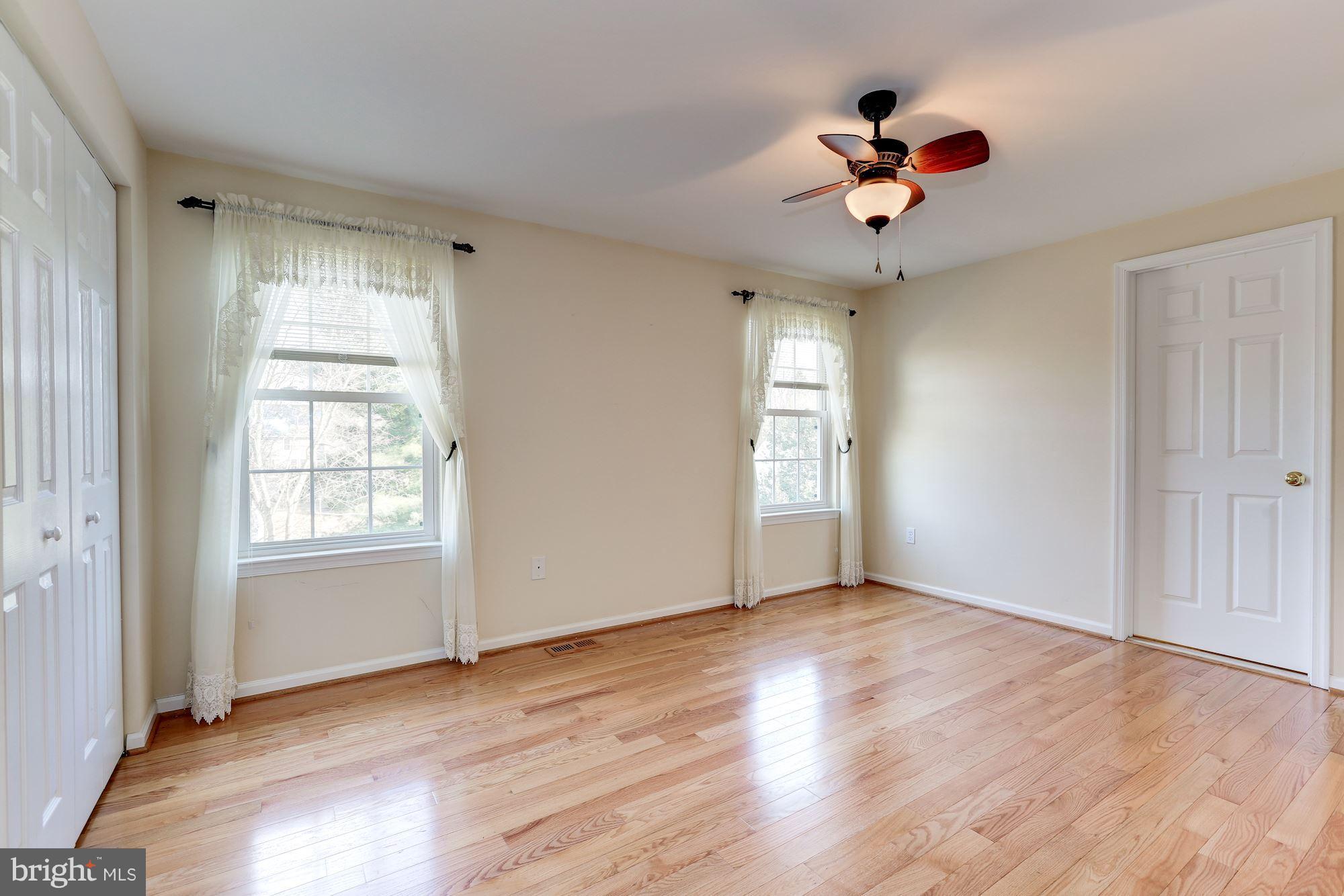 911 Pointer Ridge Drive Gaithersburg, MD 20878 - Photo 22 of 30 Bedroom