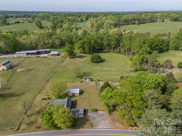 $175,000 | 504 Old Henrietta Road, Forest City, NC 28043