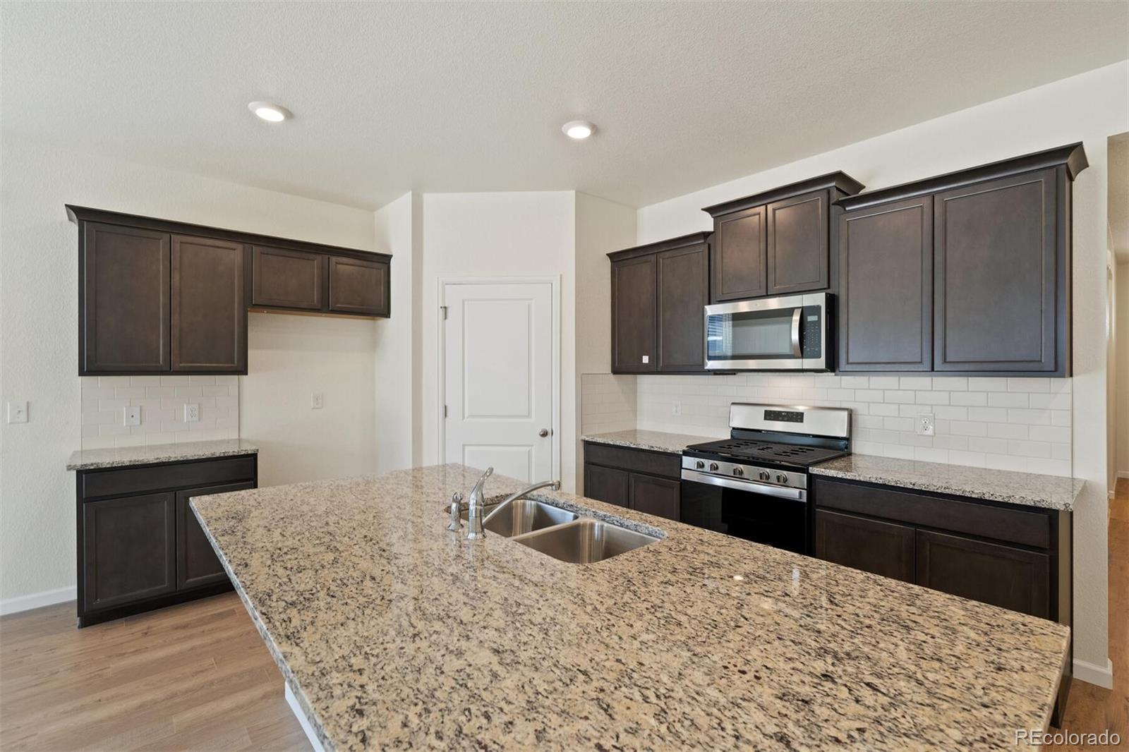 196 Racer Street Bennett, CO 80102 - Photo 10 of 34 Gallery Image 10