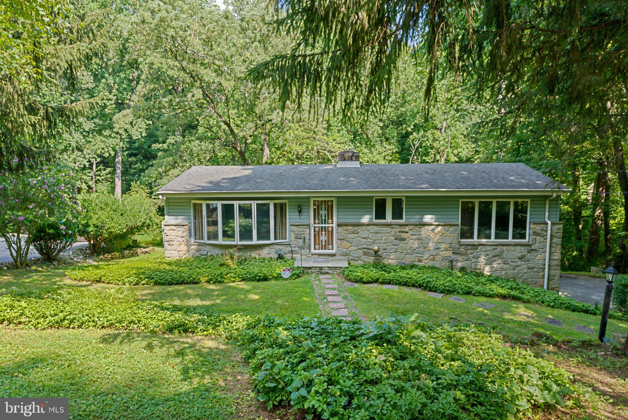 148 Brookside Road Newtown Square, PA 19073 - Photo 2 of 26