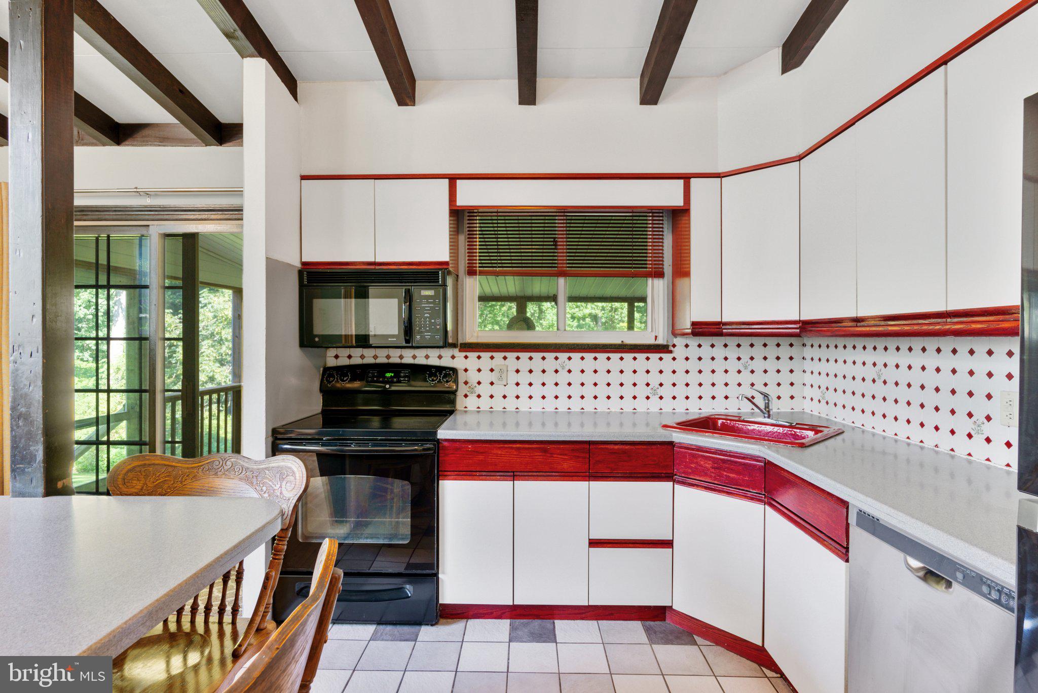148 Brookside Road Newtown Square, PA 19073 - Photo 8 of 26