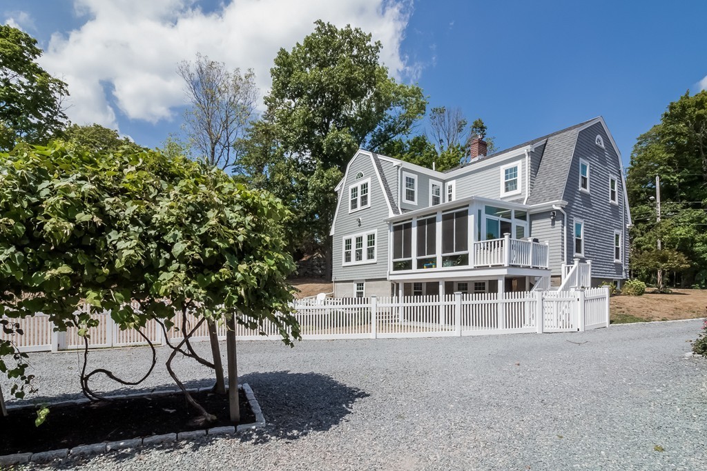 67 Ripley Road Cohasset, MA 02025 - Photo 4 of 28 Gallery Image 4