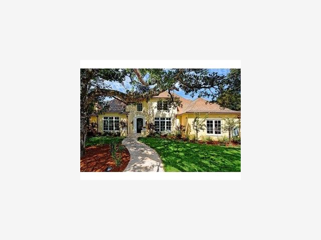 555 Craig Road Hillsborough, CA 94010 - Photo 1 of 9 Gallery Image 1
