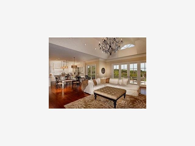 555 Craig Road Hillsborough, CA 94010 - Photo 5 of 9 Gallery Image 5