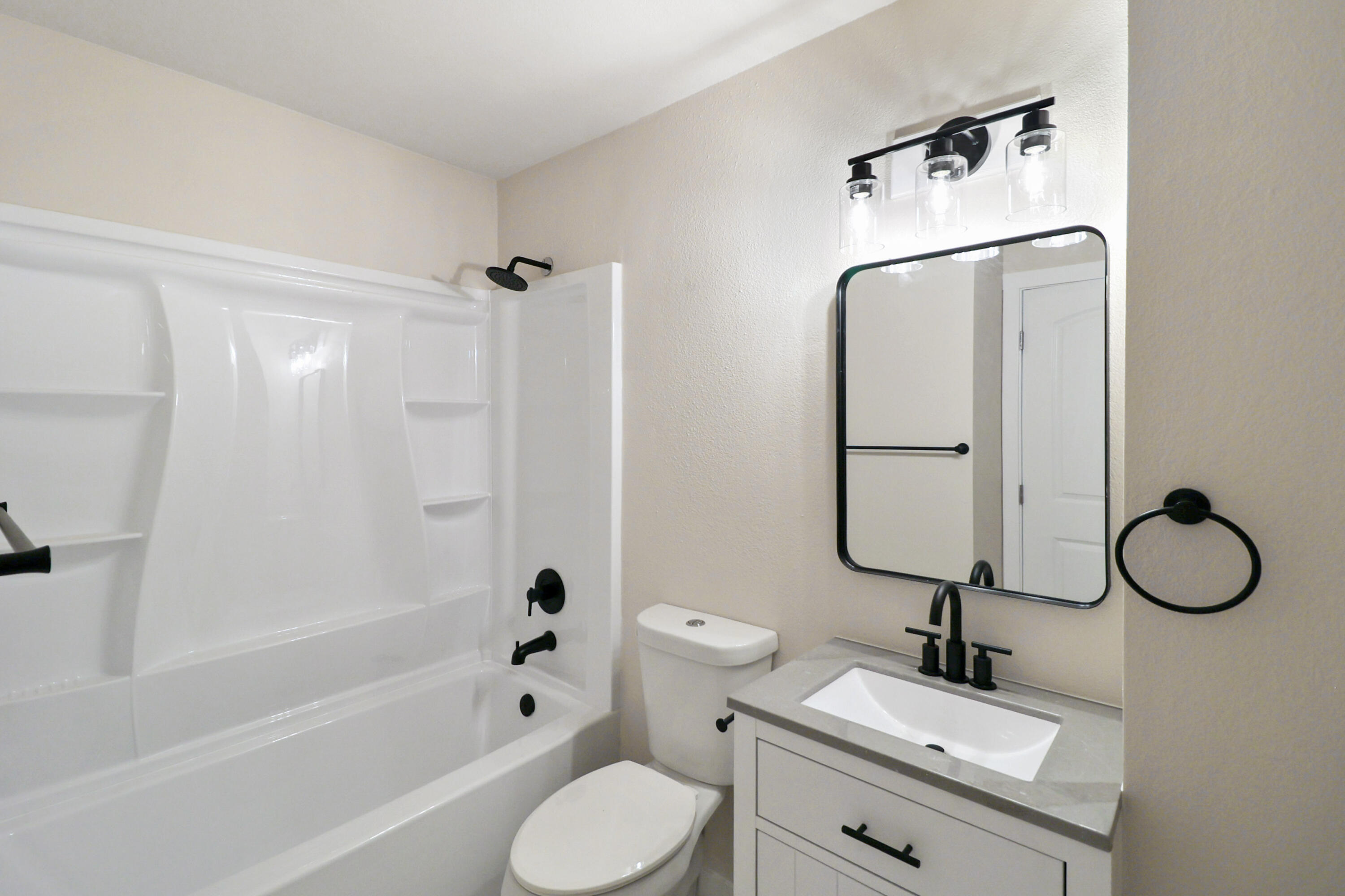 4525 Enchanted Way Redding, CA 96001 - Photo 19 of 30 17-05 (2)