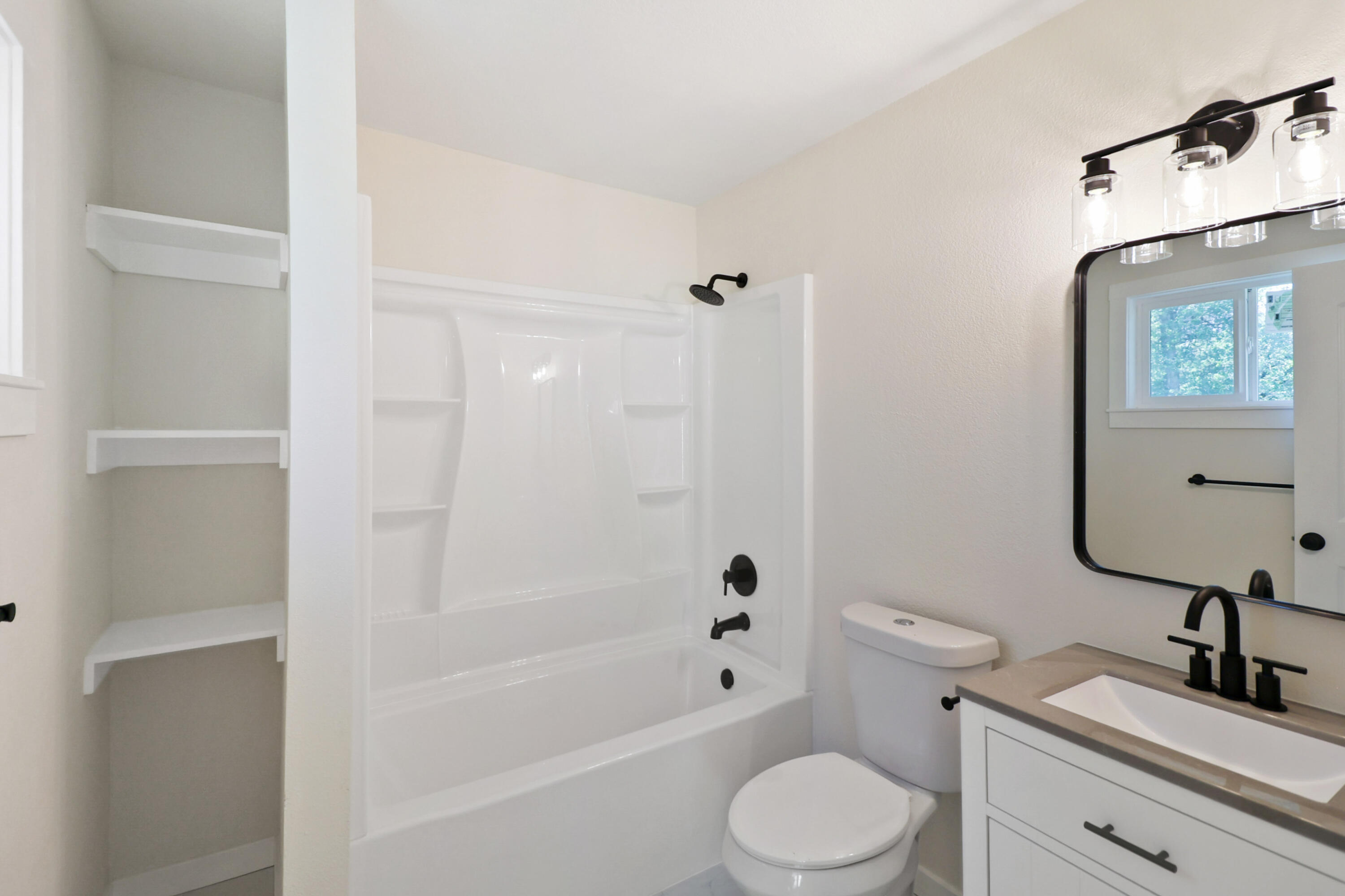 4525 Enchanted Way Redding, CA 96001 - Photo 20 of 30 23-06 (2)