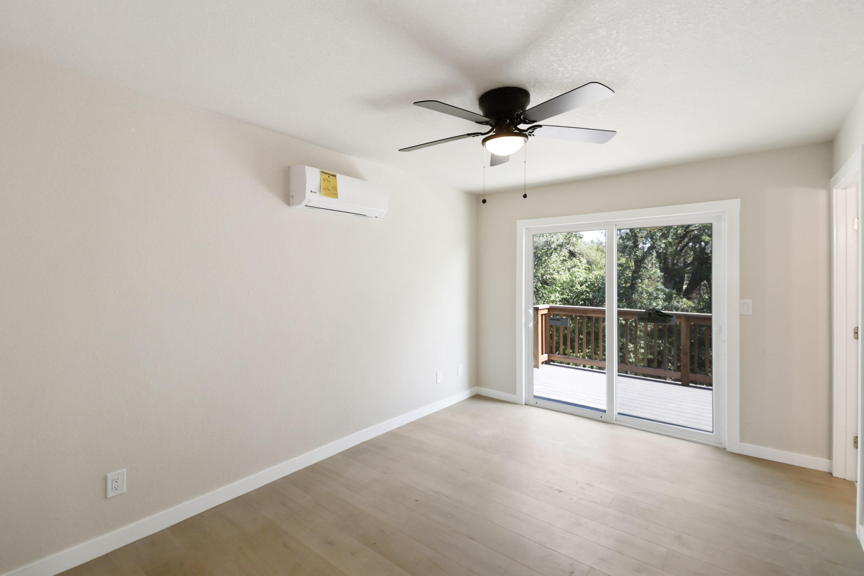 4525 Enchanted Way Redding, CA 96001 - Photo 21 of 30 21-11