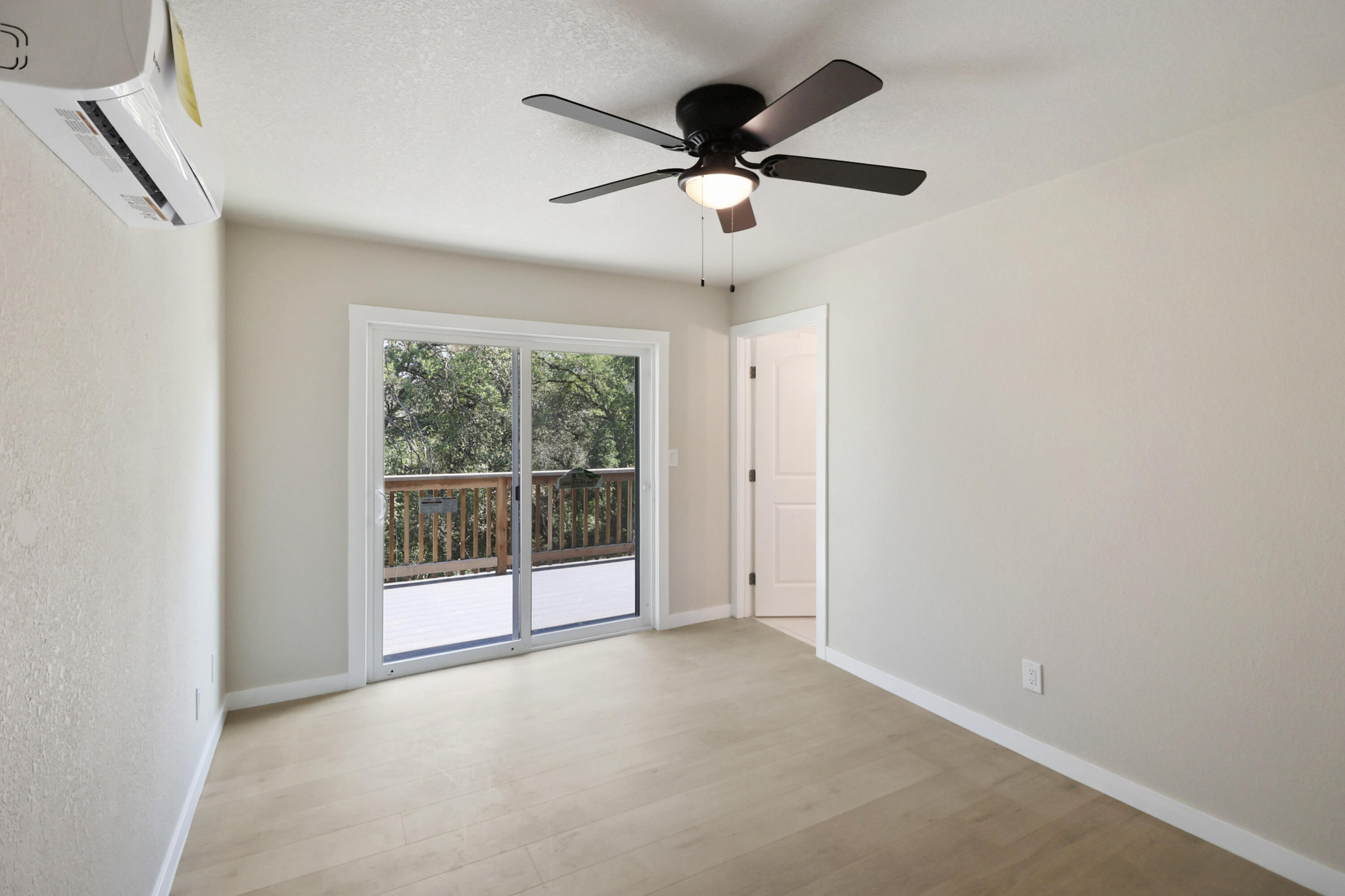 4525 Enchanted Way Redding, CA 96001 - Photo 22 of 30 22-12