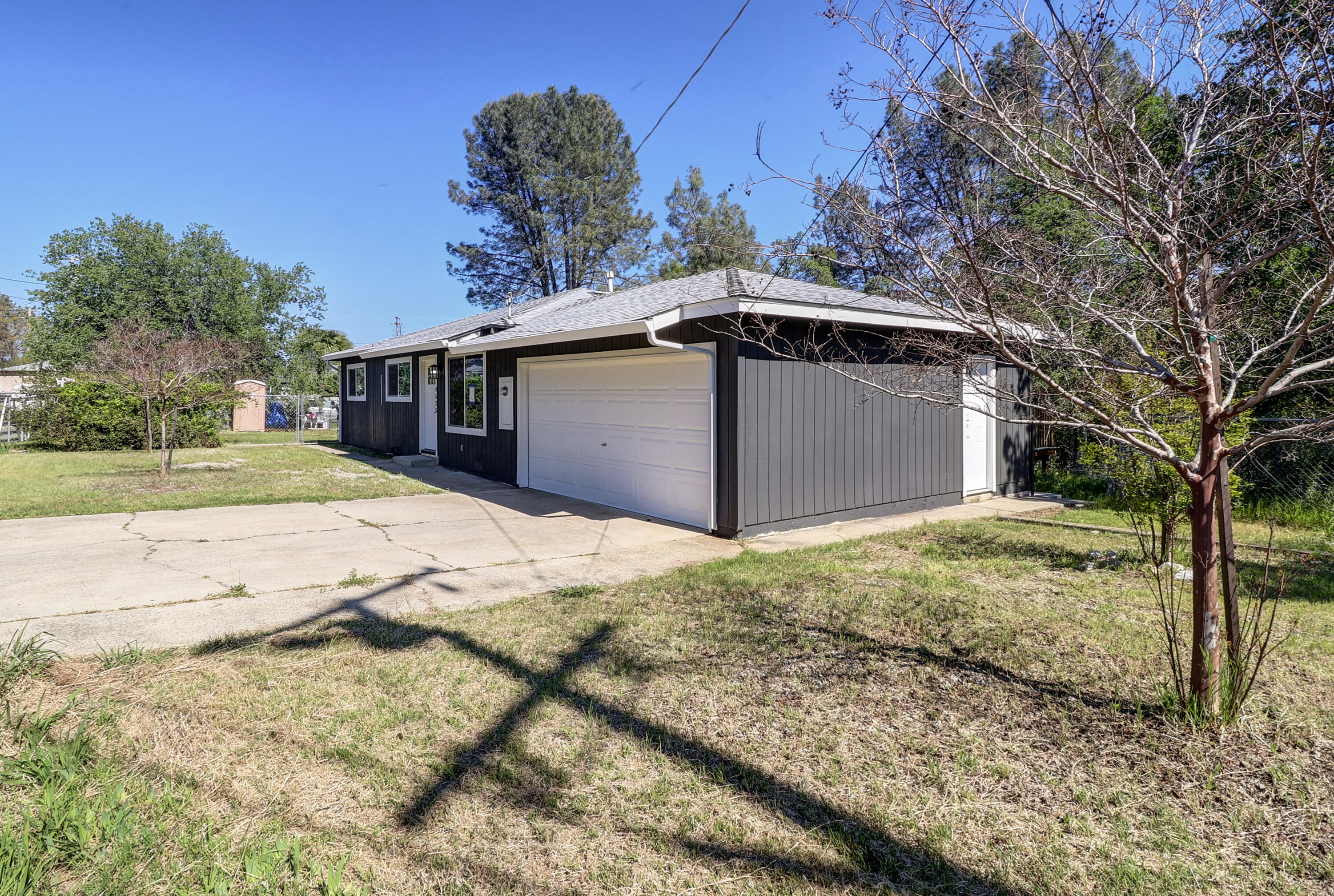 4525 Enchanted Way Redding, CA 96001 - Photo 4 of 30 4-IMG_1610_1_2_3_4