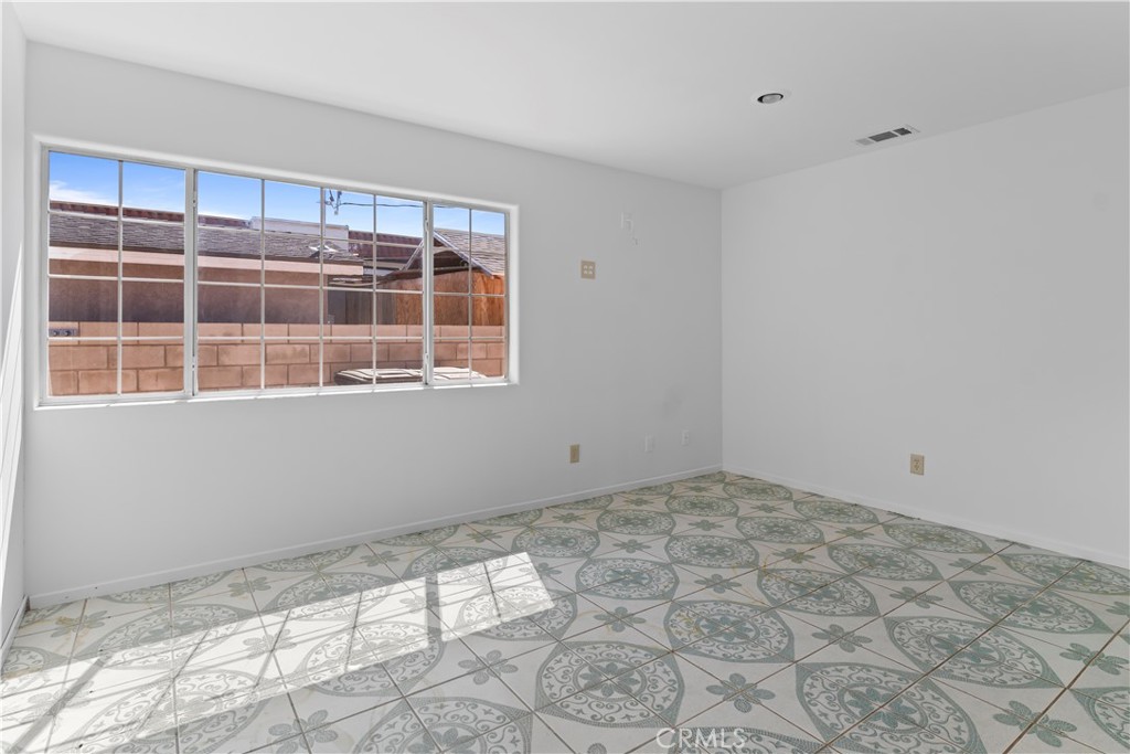 217 East 5th Street Perris, CA 92570 - Photo 12 of 44