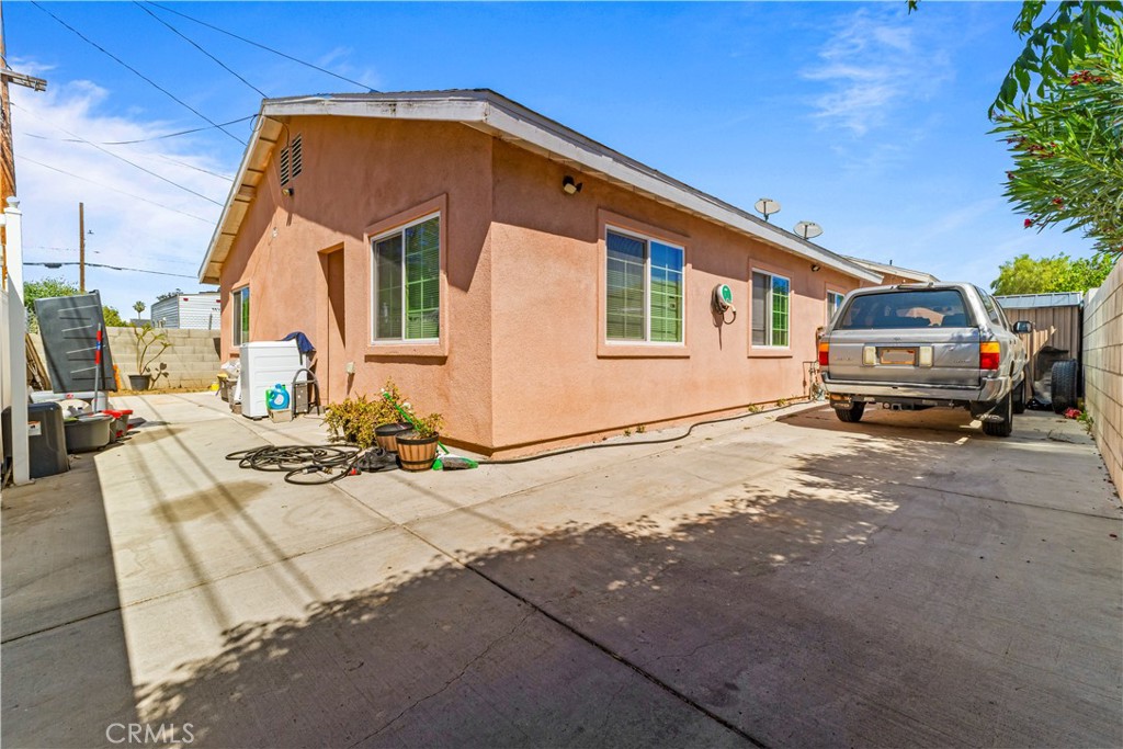 217 East 5th Street Perris, CA 92570 - Photo 29 of 44