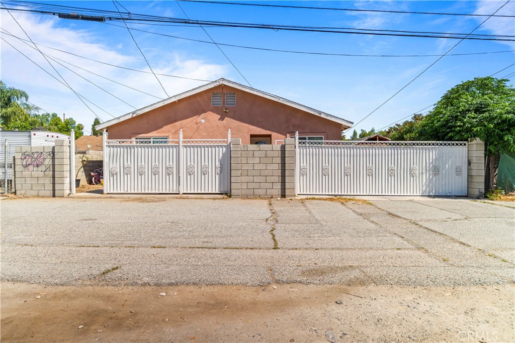 217 East 5th Street Perris, CA 92570 - Photo 31 of 44