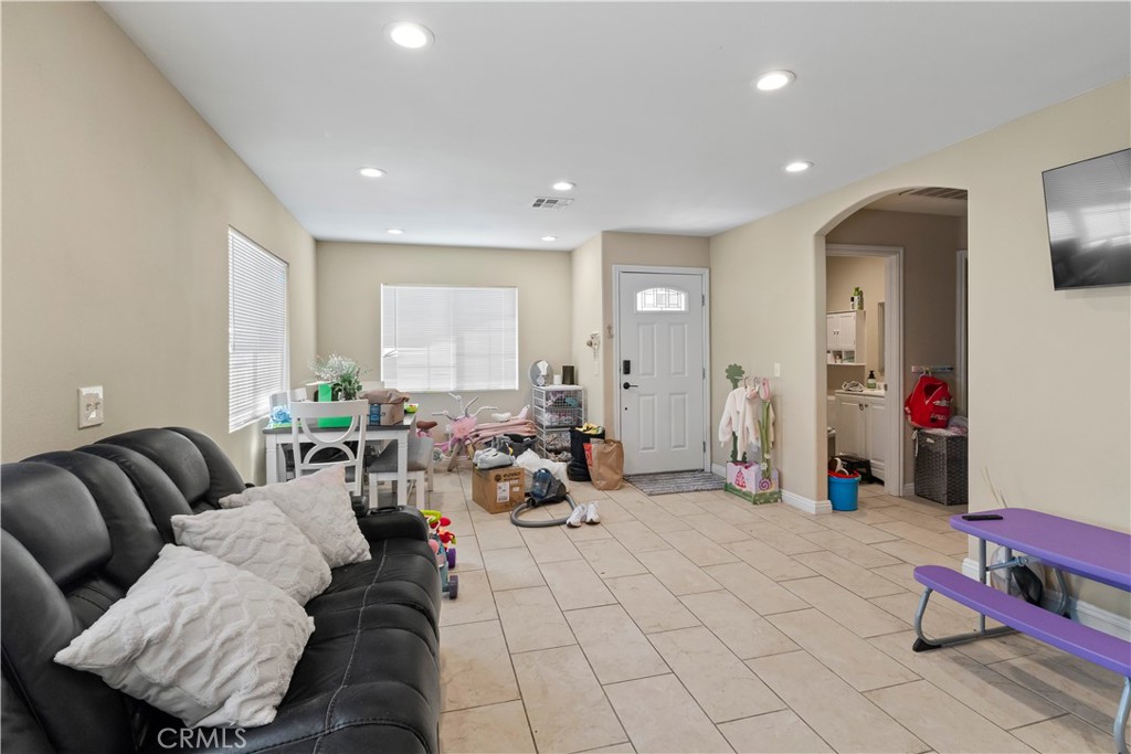 217 East 5th Street Perris, CA 92570 - Photo 34 of 44