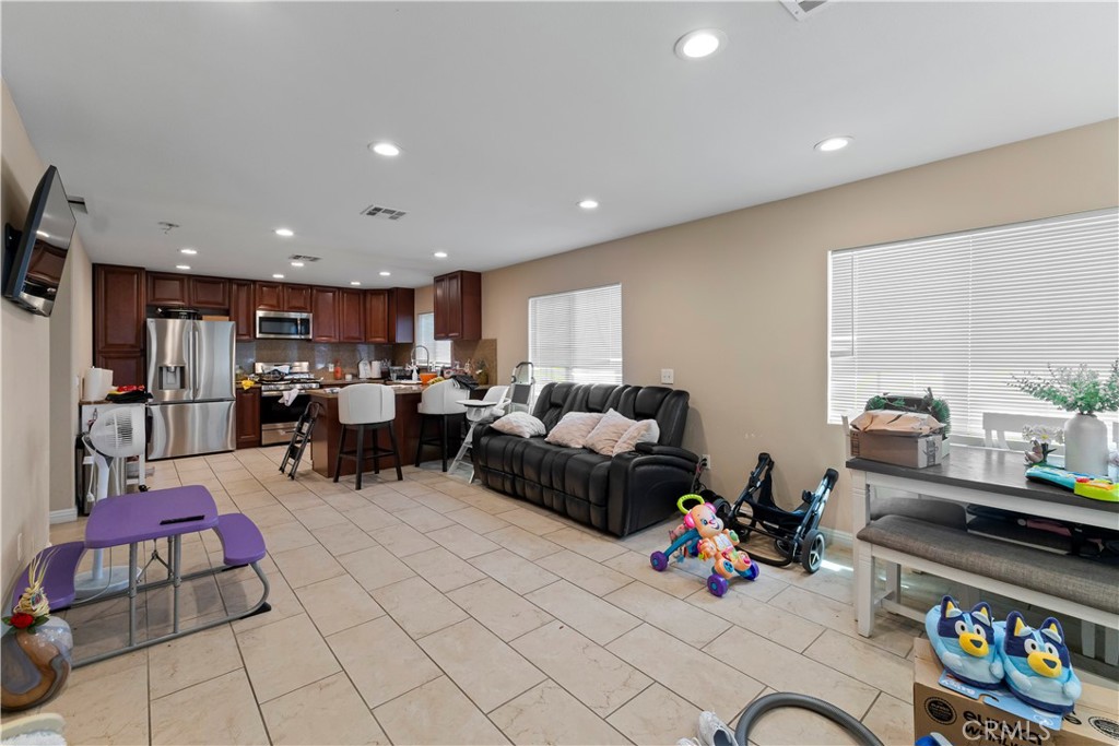 217 East 5th Street Perris, CA 92570 - Photo 40 of 44
