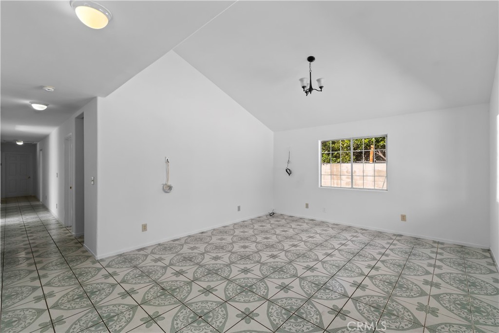 217 East 5th Street Perris, CA 92570 - Photo 4 of 44