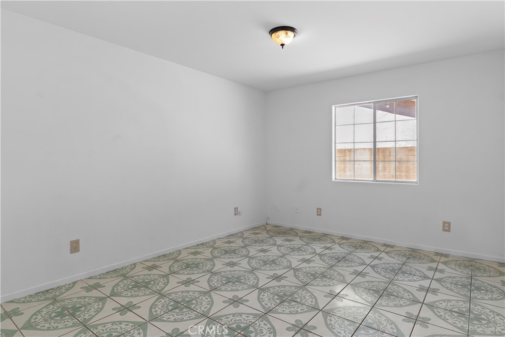 217 East 5th Street Perris, CA 92570 - Photo 10 of 44