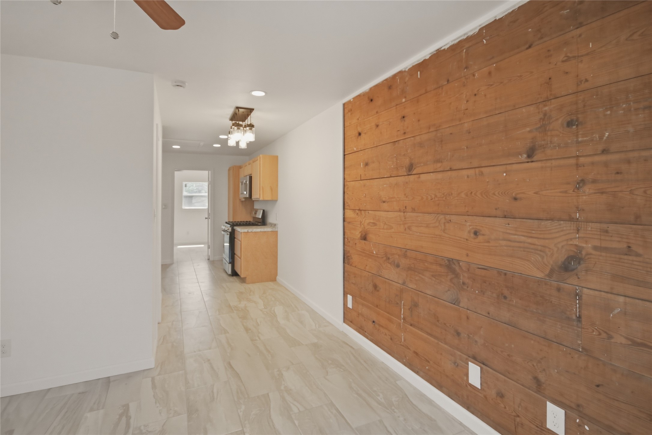 3516 Orange Street Houston, TX 77020 - Photo 7 of 28