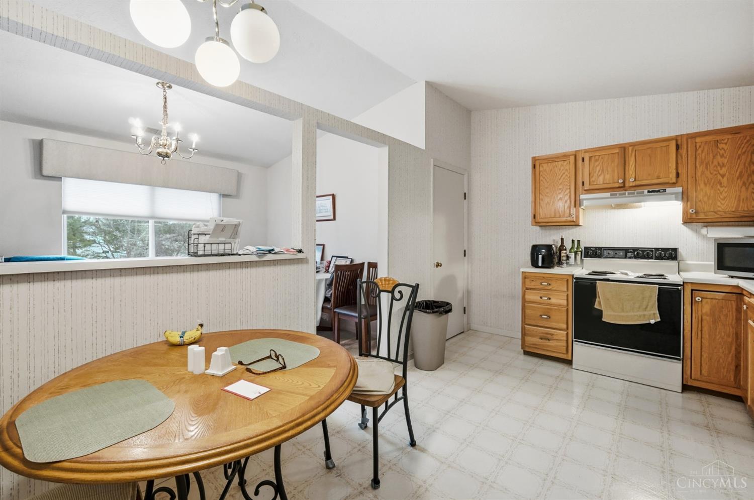 5658 Bridgetown Road, Unit 36 Cincinnati, OH 45248 - Photo 12 of 31 Gallery Image 12