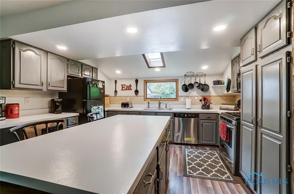 1769 Recker Road Perrysburg, OH 43551 - Photo 14 of 48 Gallery Image 14