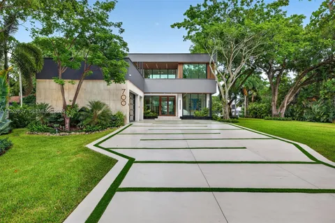 $13,995,000 | 700 Southwest 12th Avenue, Fort Lauderdale, FL 33312
