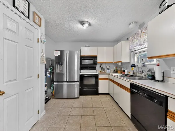 $244,900 | 7302 Carriwood Drive, Cedar Hill, MO 63016
