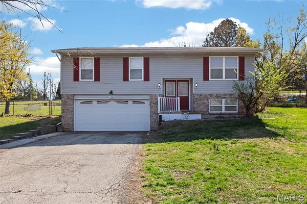 $244,900 | 7302 Carriwood Drive, Cedar Hill, MO 63016