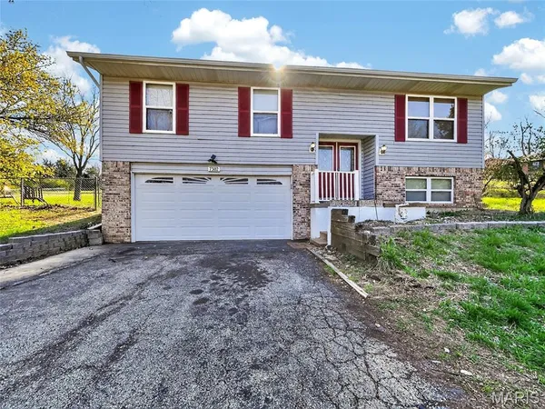 $244,900 | 7302 Carriwood Drive, Cedar Hill, MO 63016