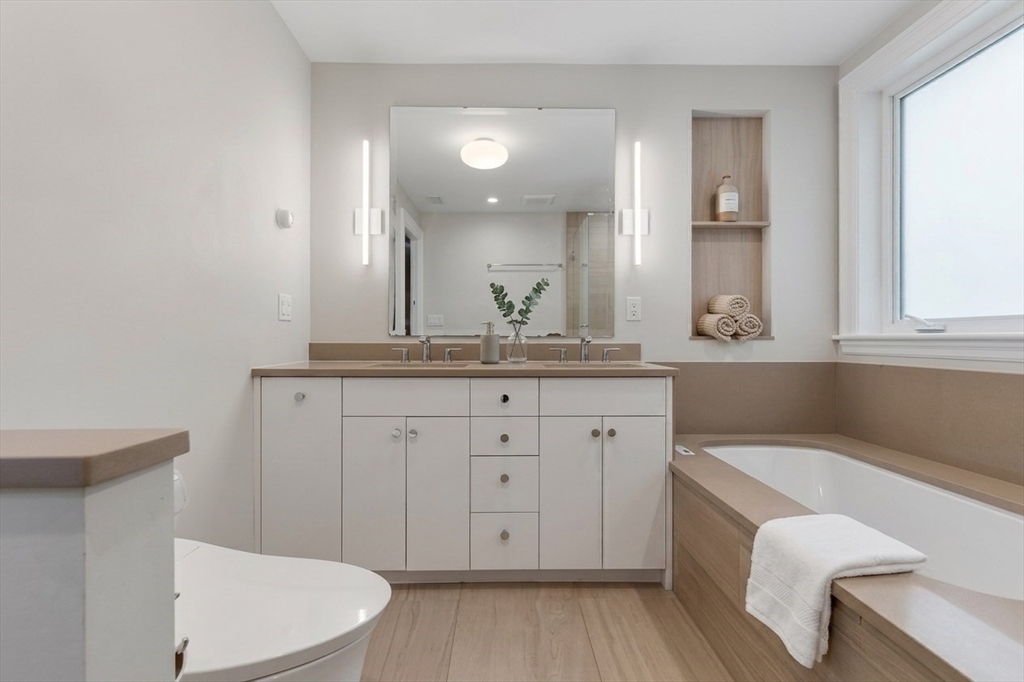 191 Davis Avenue Brookline, MA 02445 - Photo 10 of 21
