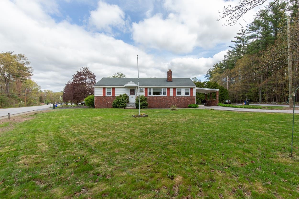 918 South Mammoth Road Manchester, NH 03109 - Photo 2 of 26