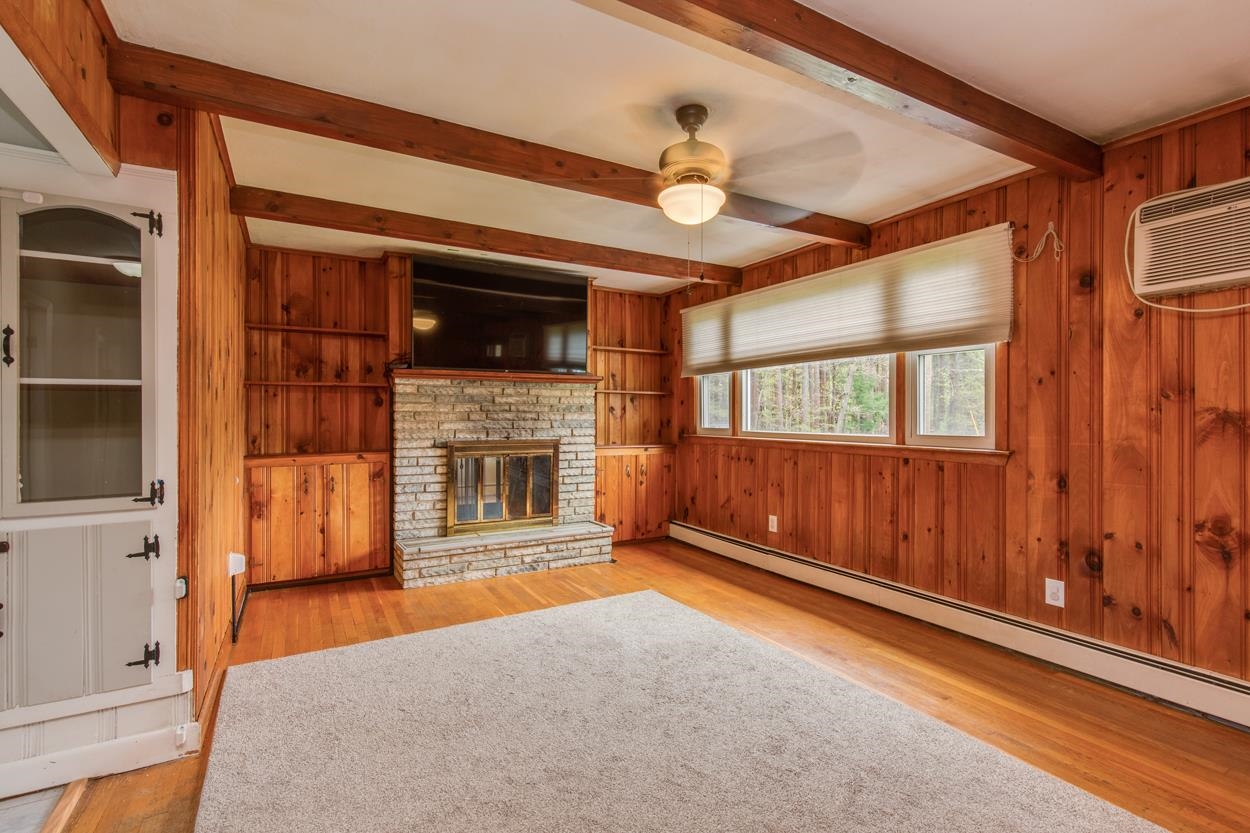 918 South Mammoth Road Manchester, NH 03109 - Photo 7 of 26