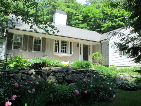 37 Pickpocket Road Exeter, NH 03833 - Photo 1 of 1