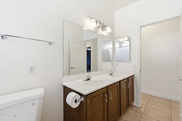 $583,500 | 1645 East Orangewood Street, Gilbert, AZ 85296