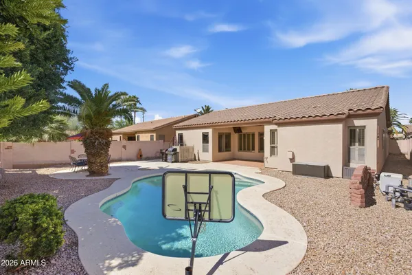 $583,500 | 1645 East Orangewood Street, Gilbert, AZ 85296