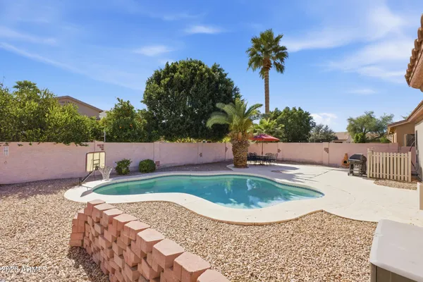 $583,500 | 1645 East Orangewood Street, Gilbert, AZ 85296
