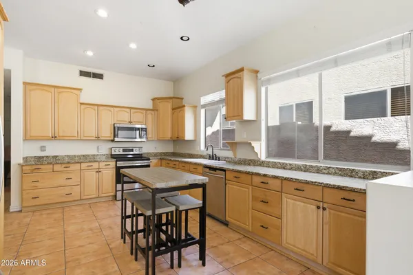 $583,500 | 1645 East Orangewood Street, Gilbert, AZ 85296