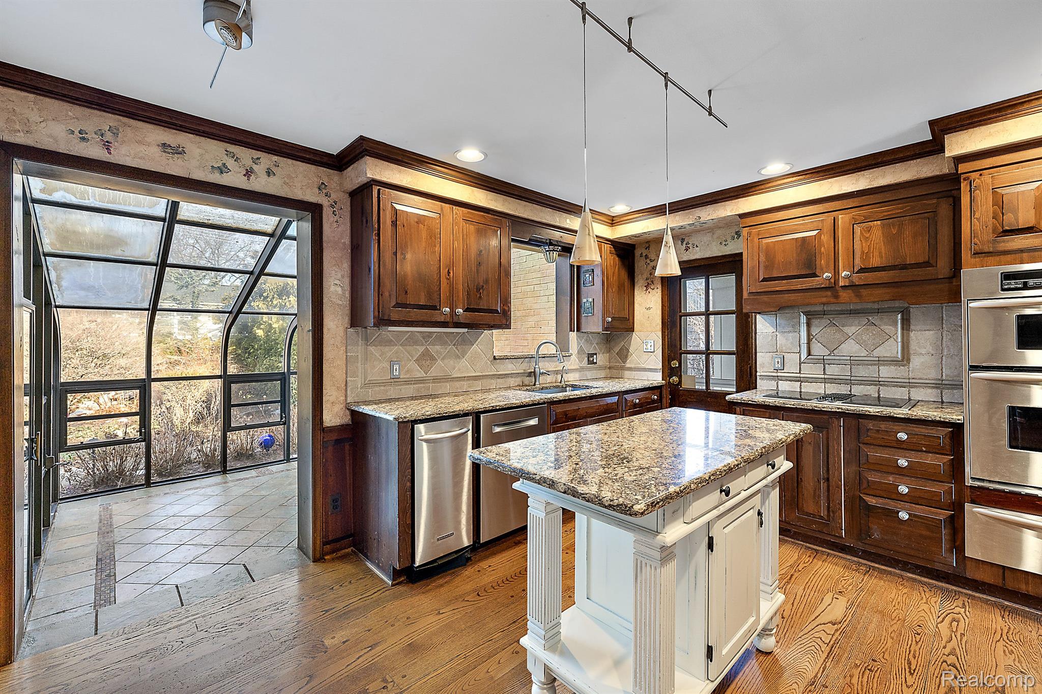 470 Renaud Road Grosse Pointe, MI 48236 - Photo 18 of 65 Gallery Image 18