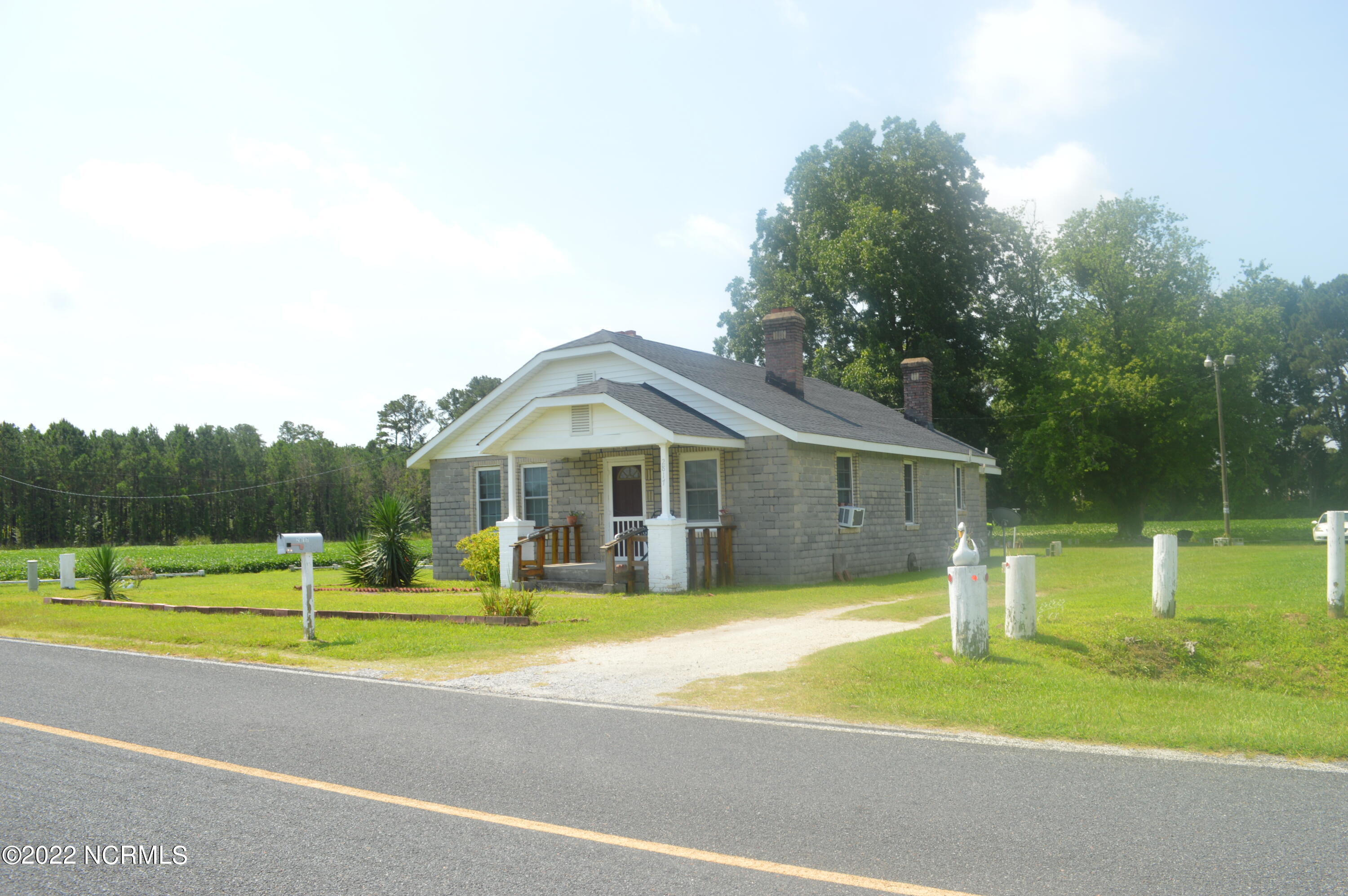 2817 Causey Road Kinston, NC 28501 - Photo 8 of 22 DSC_0127