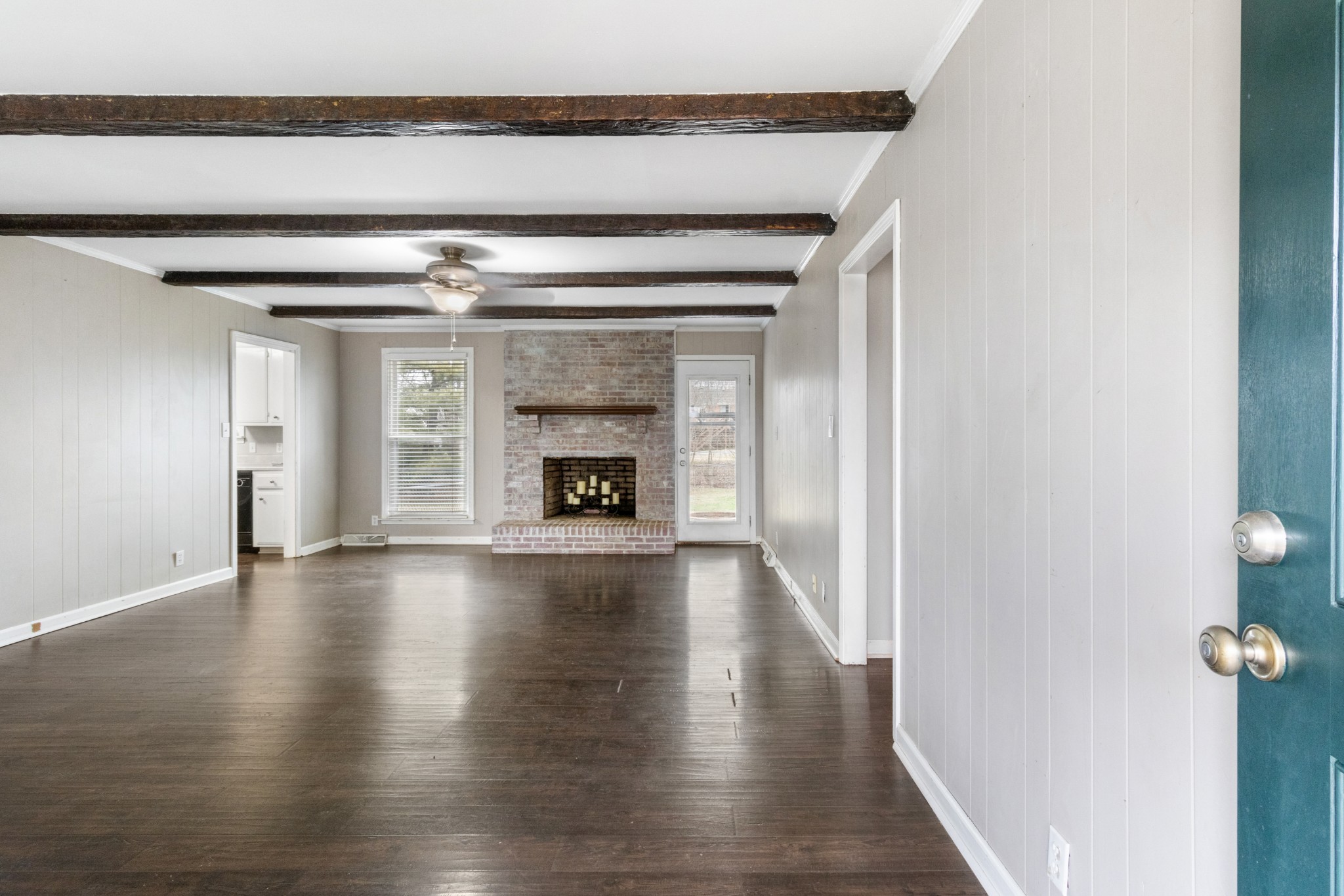 3045 Trough Springs Road Clarksville, TN 37043 - Photo 3 of 28 Gallery Image 3