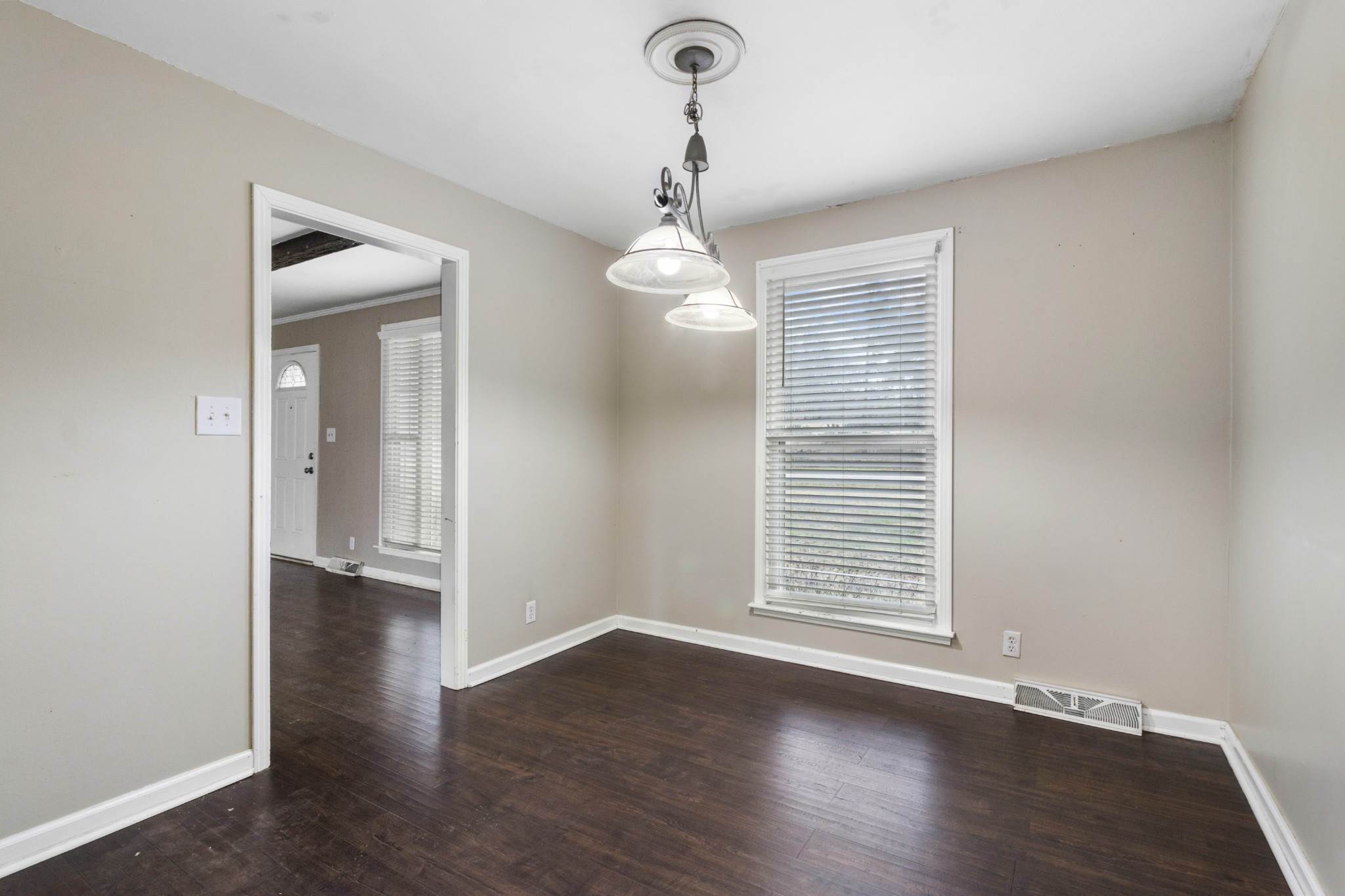 3045 Trough Springs Road Clarksville, TN 37043 - Photo 7 of 28 Gallery Image 7