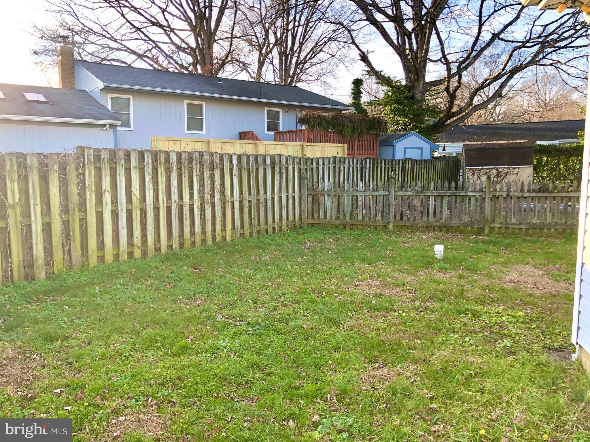 509 Westminister Road Edgewater, MD 21037 - Photo 25 of 37 Fully Fenced in Yard