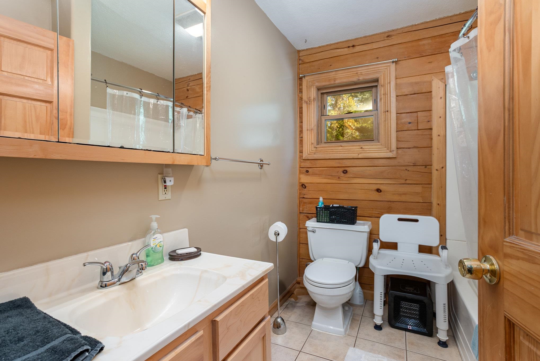 5509 South Littlefield Road Mount Pleasant, MI 48858 - Photo 14 of 41 1938476-1ed3550e-19e6-467d-9bf3-72aa63b286a2.JPG