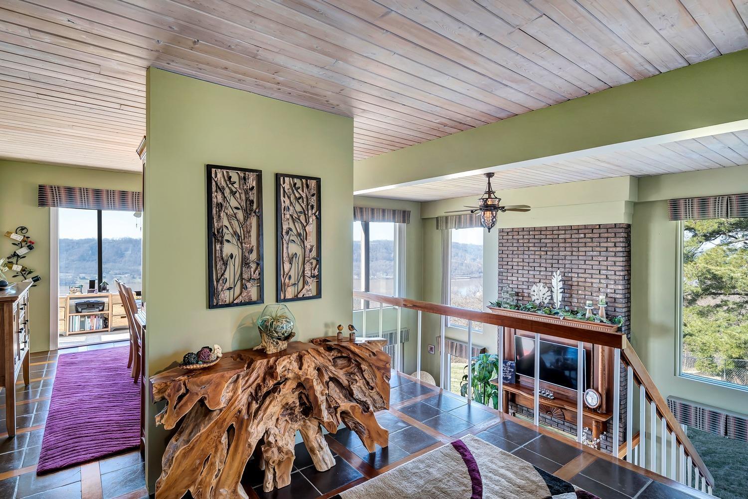 348 Neeb Road Cincinnati, OH 45233 - Photo 4 of 46 Gallery Image 4