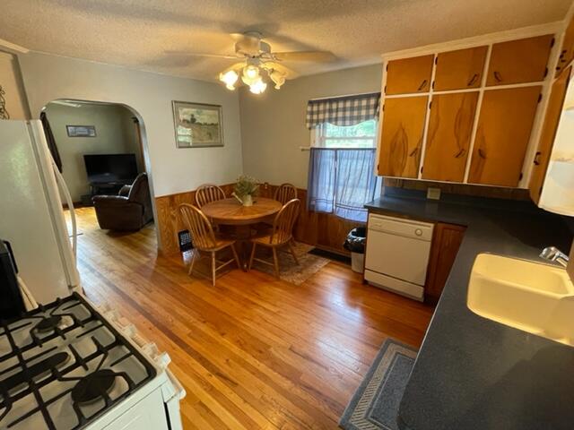 3210 South Walker Road Muskegon, MI 49444 - Photo 13 of 22 IMG_3294