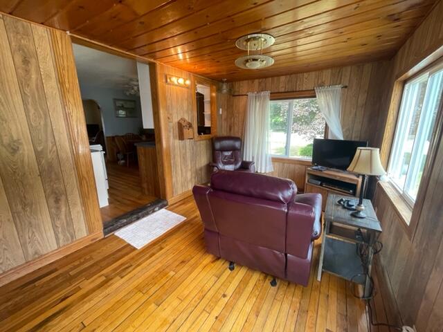 3210 South Walker Road Muskegon, MI 49444 - Photo 14 of 22 IMG_3285