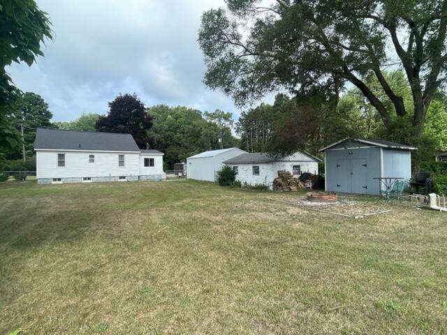 3210 South Walker Road Muskegon, MI 49444 - Photo 9 of 22 IMG_3284