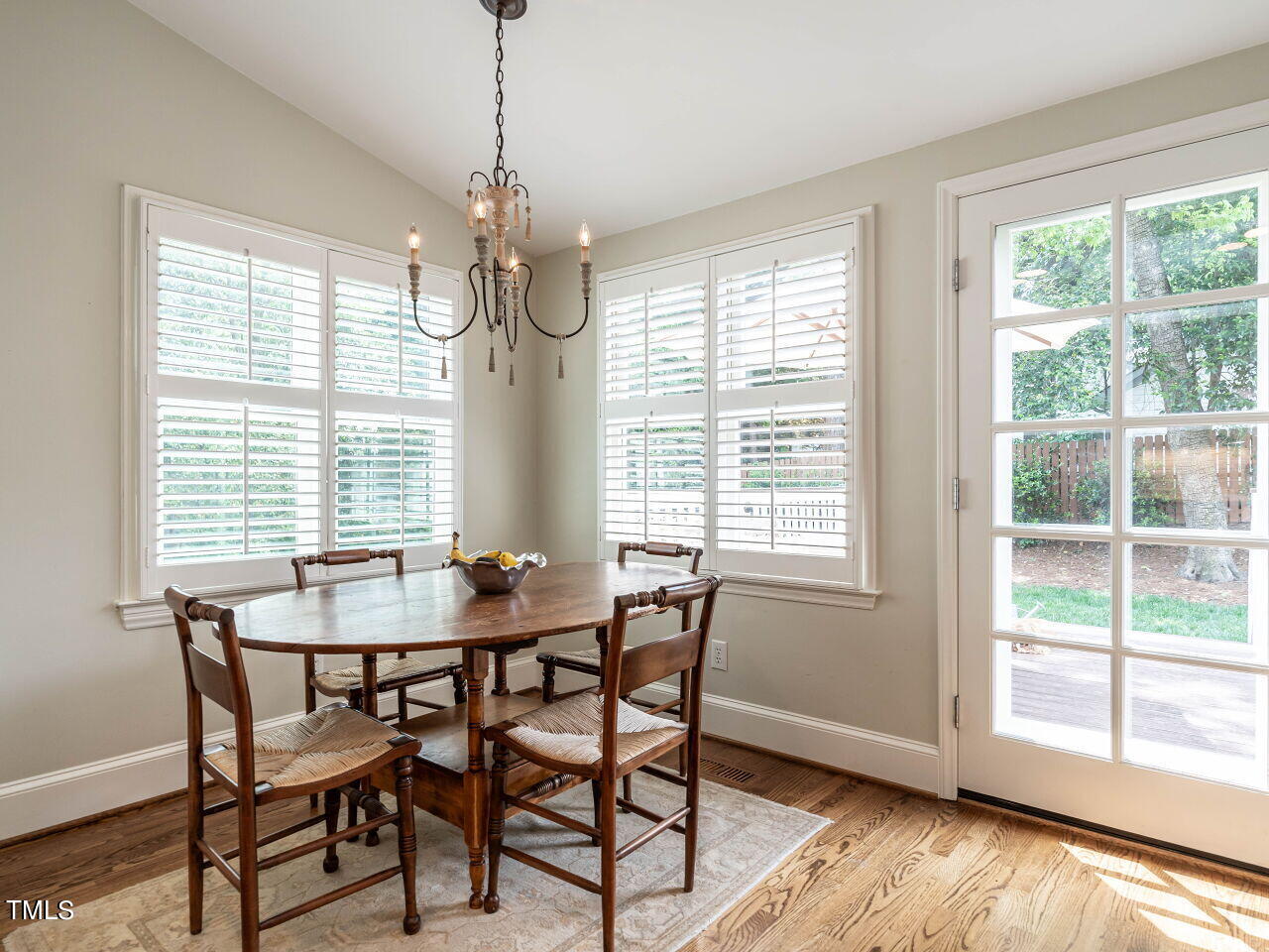 2621 Grant Avenue Raleigh, NC 27608 - Photo 16 of 33 016-1280x960-breakfast